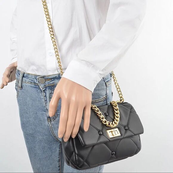 Black Quilted Medium Flap Shoulder Chain Bag - Picture 3 of 6